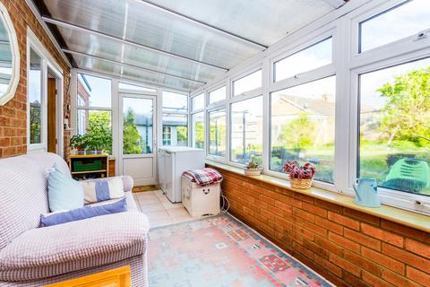 21 Boughton Drive, Rushden, NN10 9HX