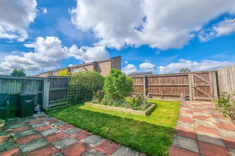 3 bedroom terraced house for sale, Exeter Court, Haverhill