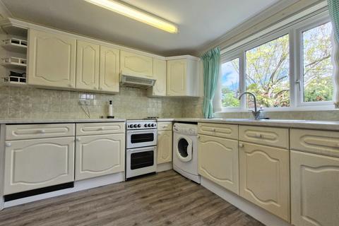 3 bedroom semi-detached house to rent, Wycherwood Gardens, Stafford