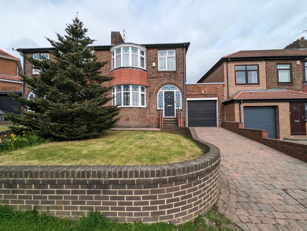 Lobley Hill Road, Gateshead, NE11 3 bed semidetached house for sale