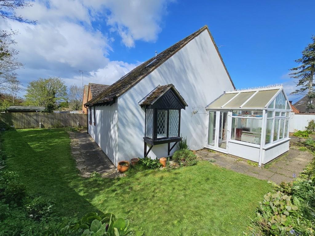 Gorrell Close, Tingewick 3 bed detached bungalow for sale £370,000