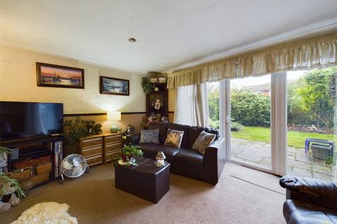 3 bedroom semi-detached house for sale, Linden Road, Barton-under-Needwood