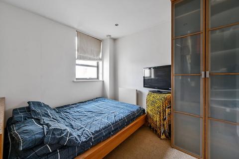 2 bedroom flat for sale, Station Crescent, Greenwich, London, SE3