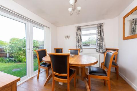 10 Beechnut Drive, Blackwater, Camberley, GU17 0DJ