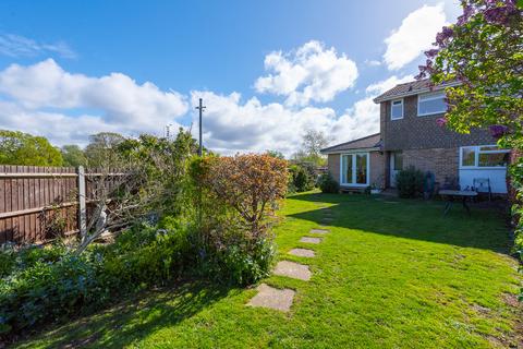 10 Beechnut Drive, Blackwater, Camberley, GU17 0DJ