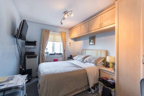 4 bedroom house to rent, Farrier Place, Sutton Common, Sutton, SM1