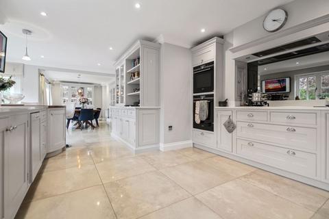 5 bedroom detached house for sale, Sandringham Drive, Bexley Park