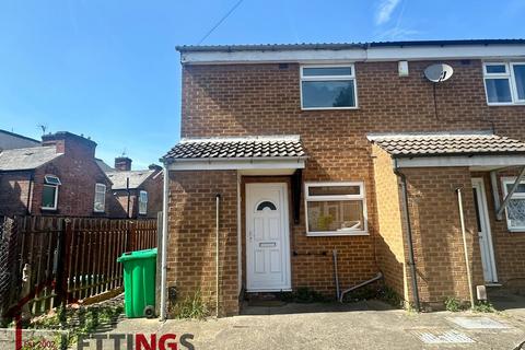 2 bedroom semi-detached house to rent, Egypt Road , New Basford