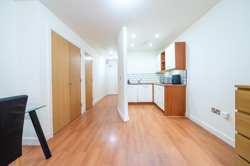 Avery Property00005