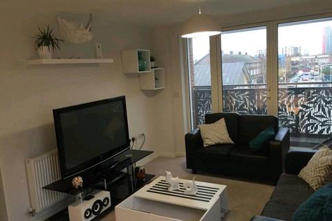 2 bedroom flat to rent, Canning Town, London, E16