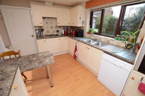 3 bedroom detached house for sale, 32 Castleview, Tattershall