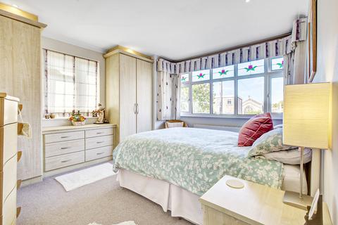 4 bedroom detached house for sale, Drake Road, Chalkwell