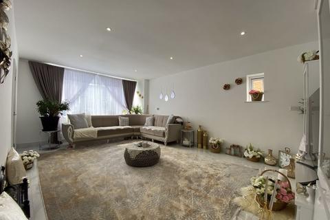 92 Sandon Road, Wolverhampton, WV10 6EN