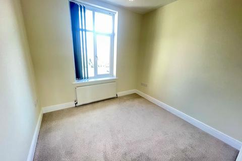 2 bedroom flat for sale, Highfield Gardens, Rustington