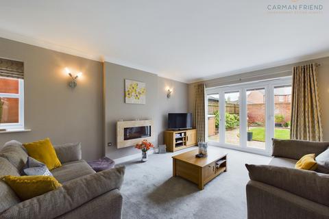 4 bedroom detached house for sale, Upton Grange, Upton, CH2