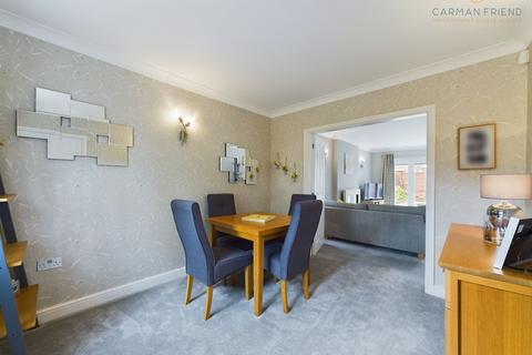 4 bedroom detached house for sale, Upton Grange, Upton, CH2