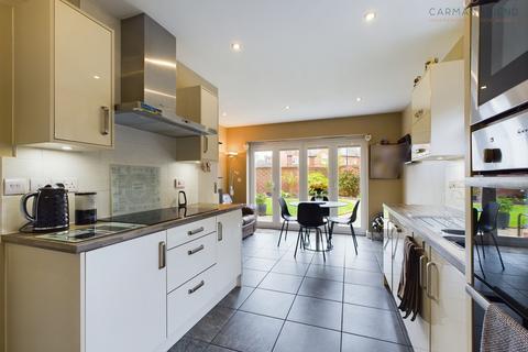 4 bedroom detached house for sale, Upton Grange, Upton, CH2