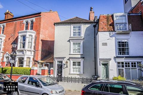 3 bedroom terraced house for sale, Castle Road, Southsea