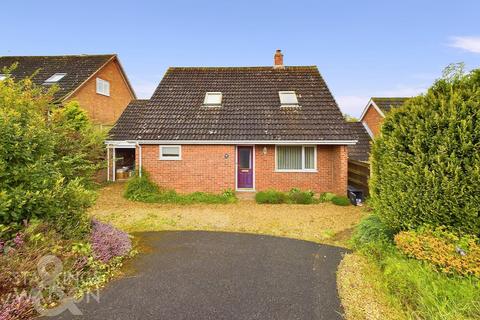 4 bedroom chalet for sale, Valley View Crescent, Costessey