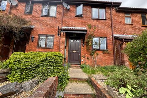 2 bedroom terraced house to rent, Mill Close, Haslemere
