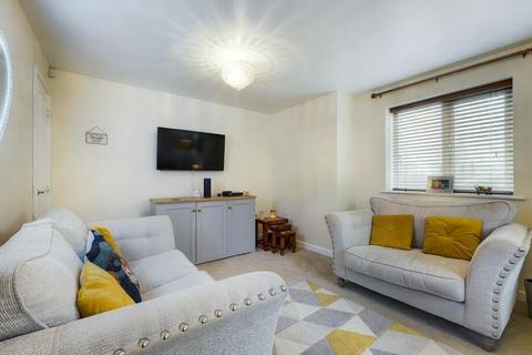 9 Greengables Close, Middleton, Manchester, M24 5TG