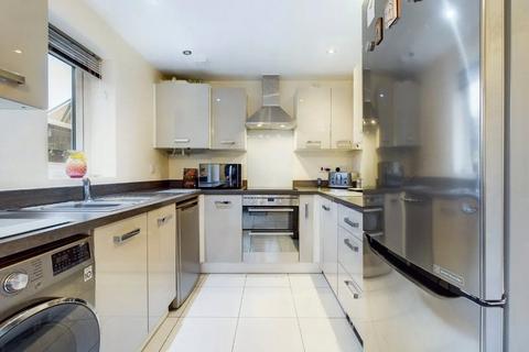 9 Greengables Close, Middleton, Manchester, M24 5TG
