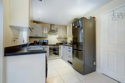 9 Greengables Close, Middleton, Manchester, M24 5TG