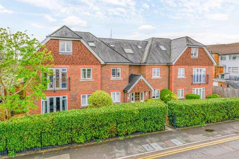 2 bedroom apartment for sale, Corrie Road, Addlestone.