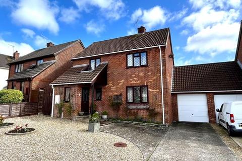 3 bedroom link detached house for sale, Elizabeth Way, Chard, Somerset TA20