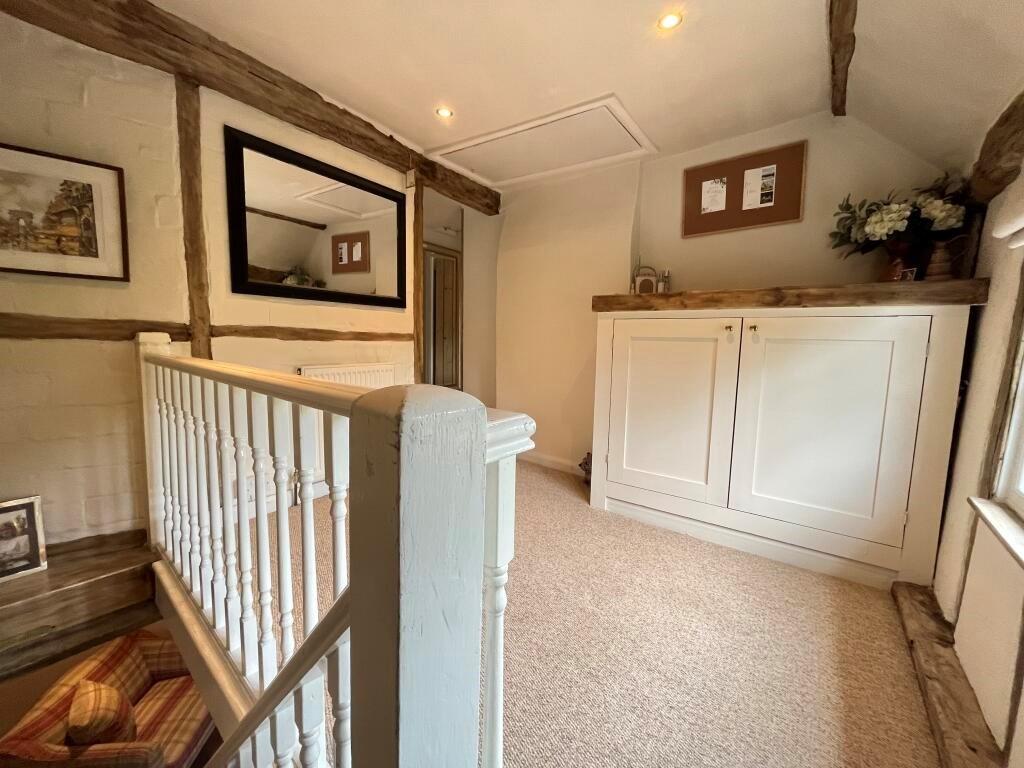 Open plan landing 116