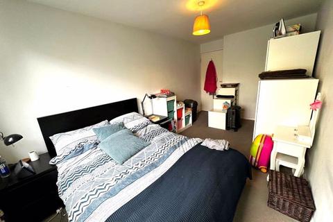 1 bedroom apartment to rent, Campbell Road, London E3