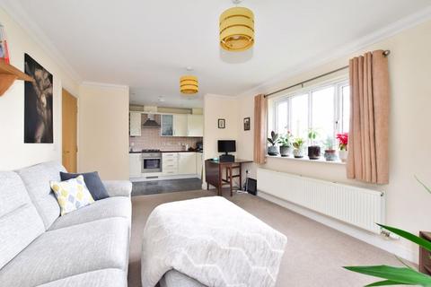 2 bedroom apartment for sale, Burns House, Farriers Way, Chesham