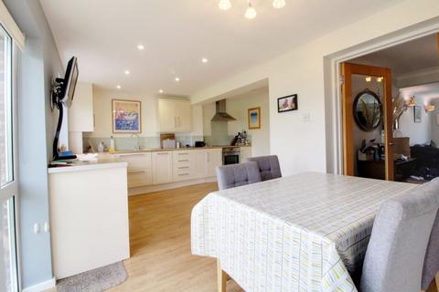 3 bedroom semi-detached house for sale, Cranfield Crescent, Cuffley EN6
