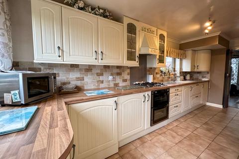 15 Philip Lane, Werrington, Stoke-on-trent, ST9 0ER