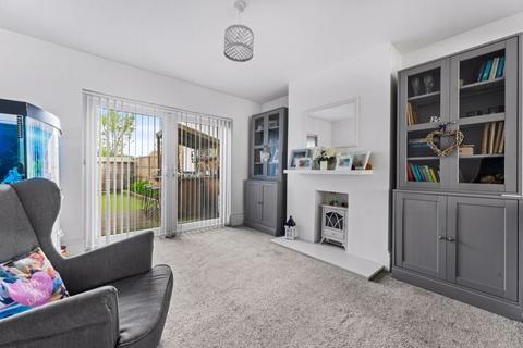 8 Inverness Road, Worcester Park, KT4 8PT