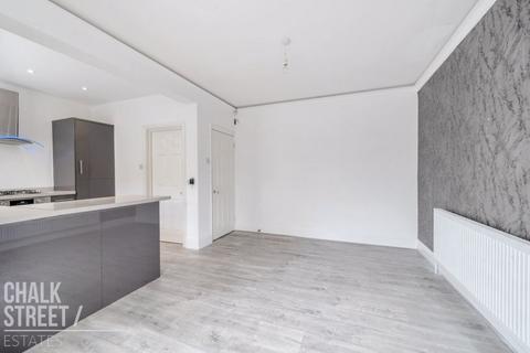 3 bedroom semi-detached house for sale, Heath Park Road, Gidea Park, RM2