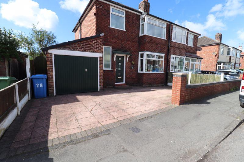 Coniston Avenue, Penketh, WA5 3 bed semidetached house for sale £275,000