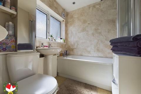 38 Bourton Road, Tuffley, Gloucester, GL4 0LE