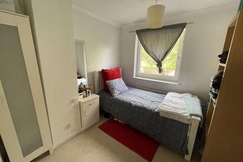 3 bedroom terraced house for sale, Conifer Rise, High Wycombe HP12