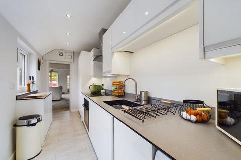 30 Avenue Terrace, Stonehouse, GL10 3RE