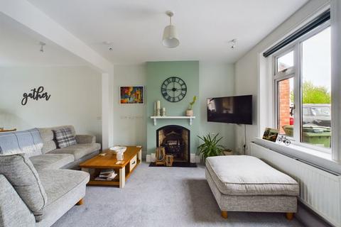 30 Avenue Terrace, Stonehouse, GL10 3RE