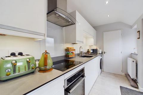 30 Avenue Terrace, Stonehouse, GL10 3RE