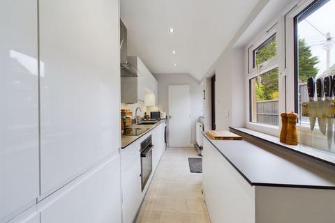 30 Avenue Terrace, Stonehouse, GL10 3RE
