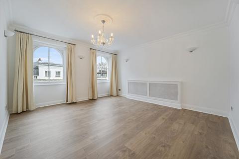 2 bedroom apartment to rent, London W8