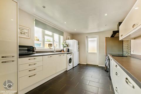 5 bedroom end of terrace house for sale, Onslow Crescent, Colchester