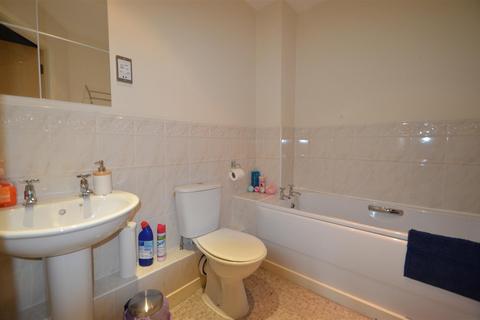 2 bedroom apartment to rent, Plumptre Street, NG1