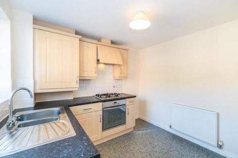 2 bedroom apartment to rent, White Rose Avenue, Mansfield