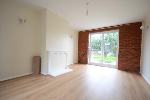 2 bedroom semi-detached house to rent, Silchester Road