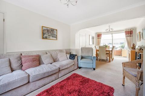 3 bedroom semi-detached house for sale, Auckland Road, Caterham CR3