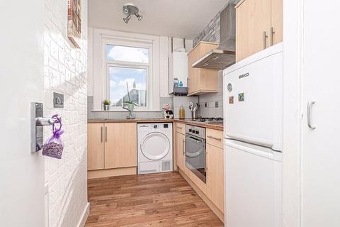 2 bedroom flat for sale, Beatty Crescent, Kirkcaldy